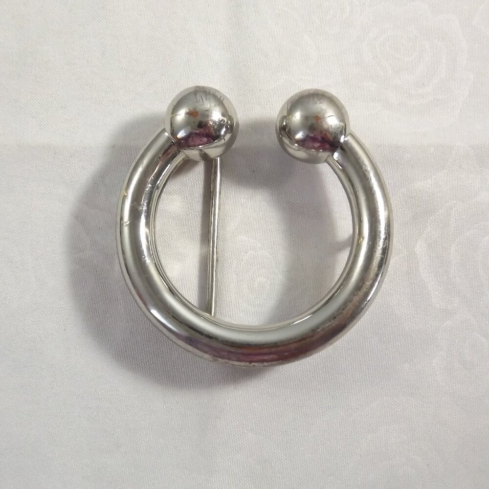 Distressed Bull Nose Ring Belt Buckle, Silver Tone Novelty Buckle